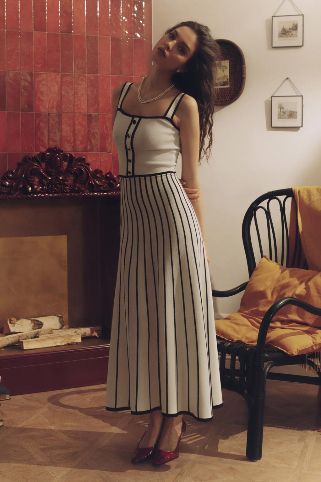 Square Neck Sleeveless Rib Knit Contrast Piping Tiered Midi Dress