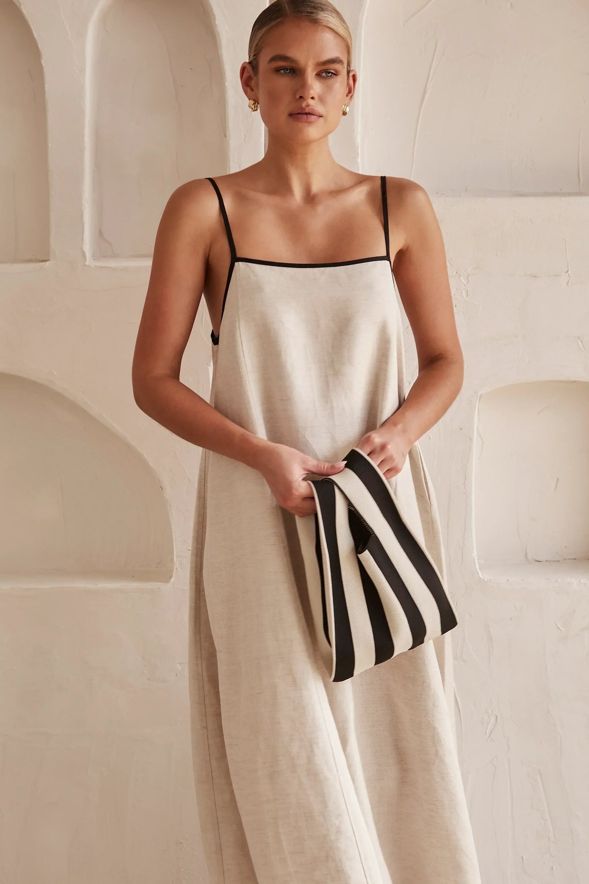Square Neck Thin Strap Contrast Piping Linen A-Line Maxi Dress 3