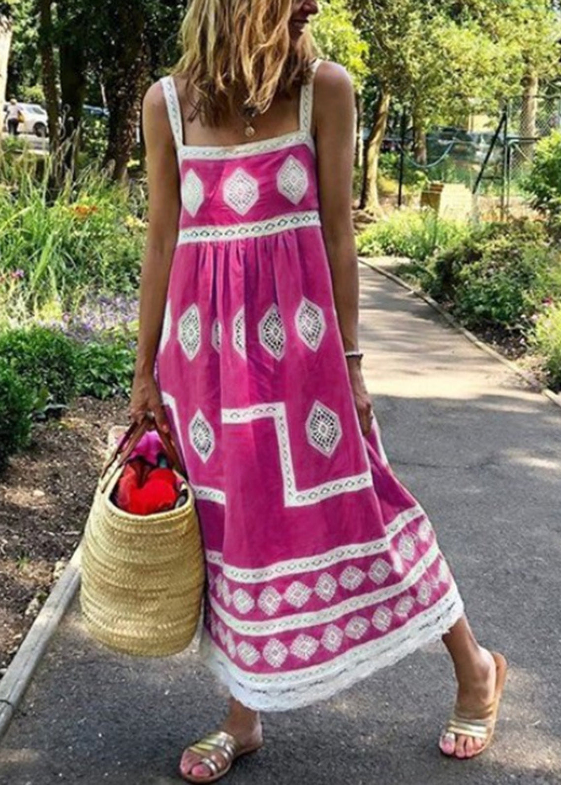 Square Neck Lace Diamond Panel Sleeveless Maxi Dress