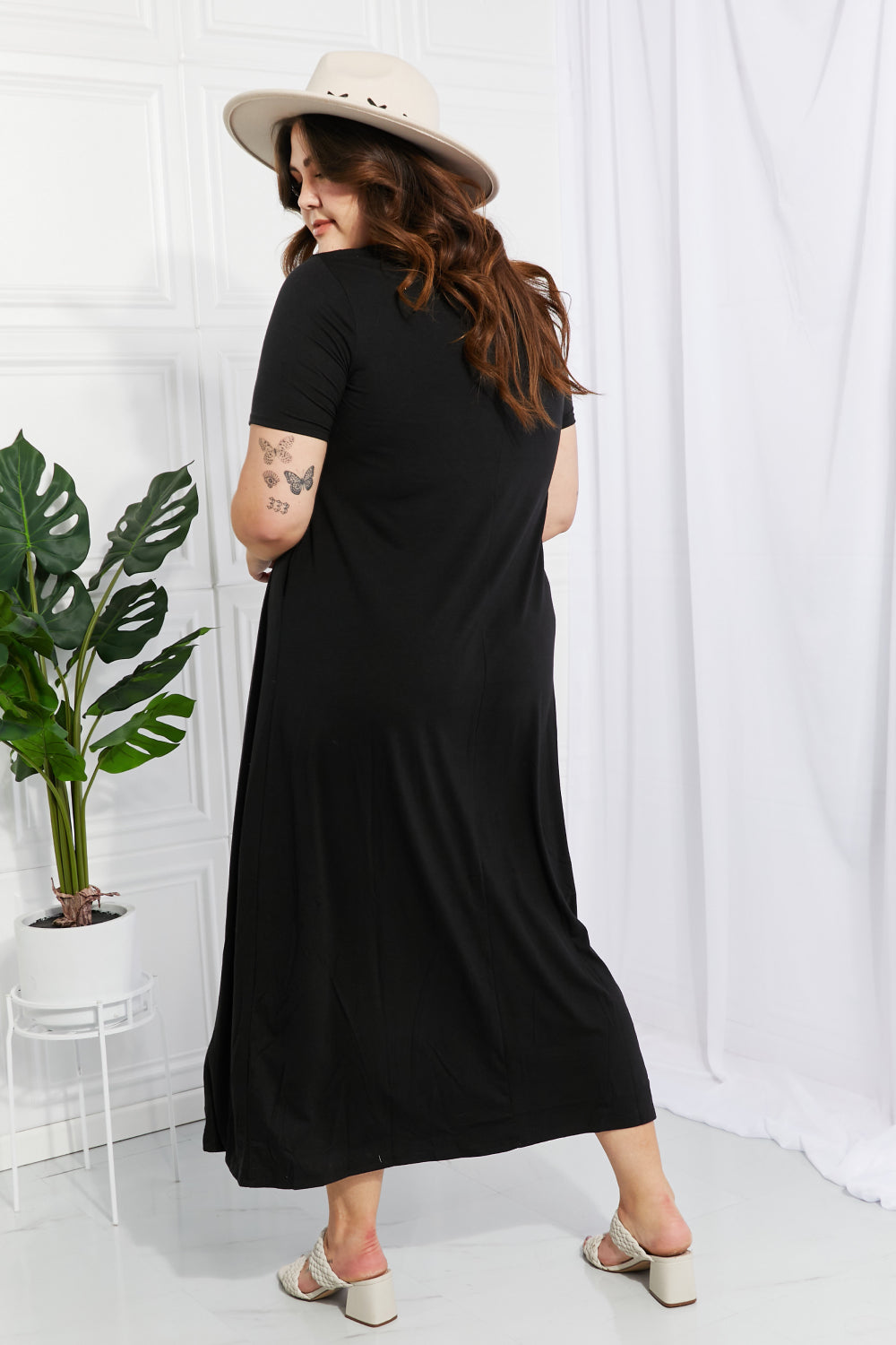 V Neck Short Sleeve Side Pocket Maxi Dress 3