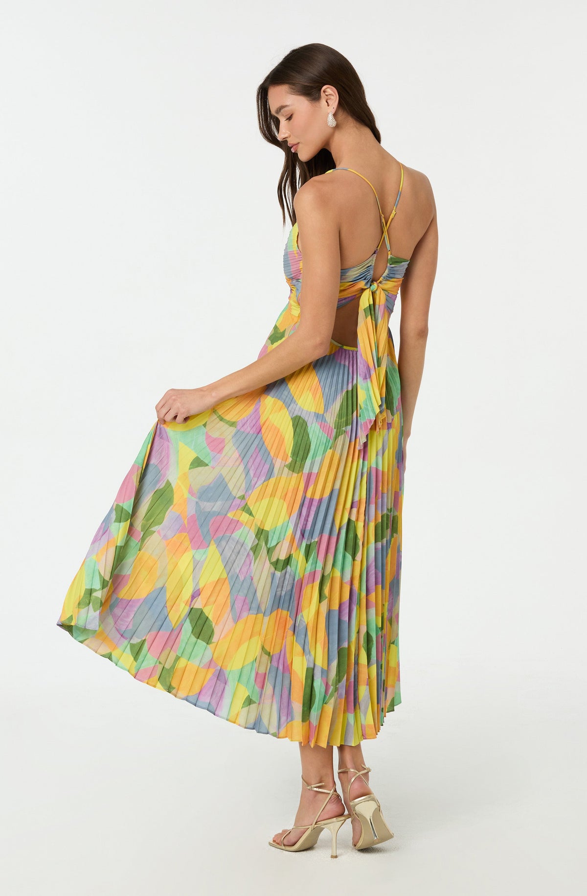 Spaghetti Strap V-Neck Ruched Bodice Abstract Print Accordion Pleated Maxi Dress 4