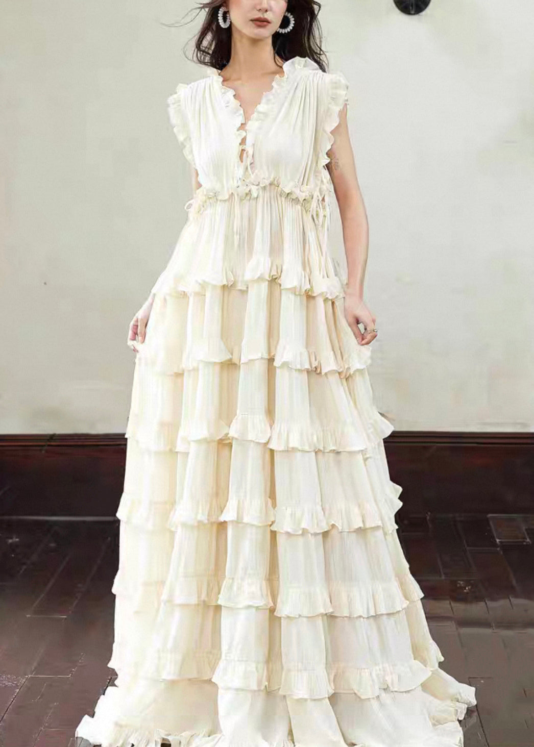 V-Neck Tiered Ruffle Empire Waist Sleeveless Maxi Dress 2