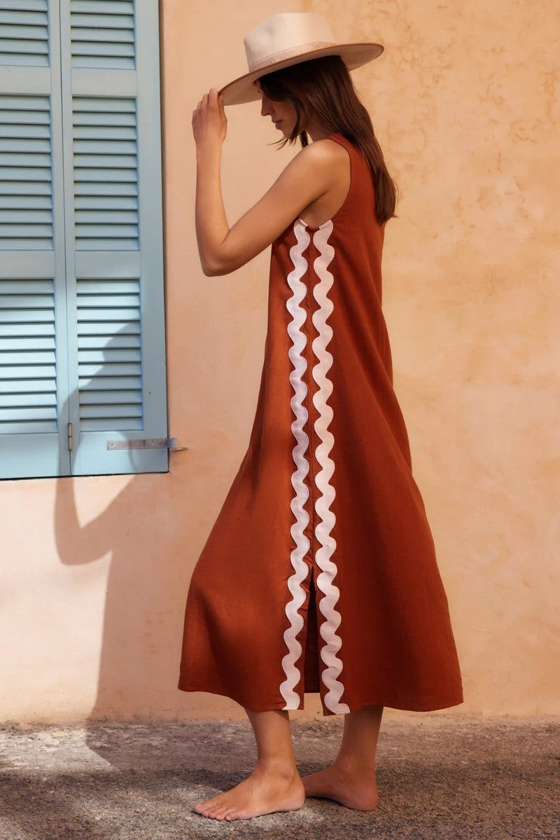 Round Neck Sleeveless Scalloped Side Panel A-Line Midi Dress 3