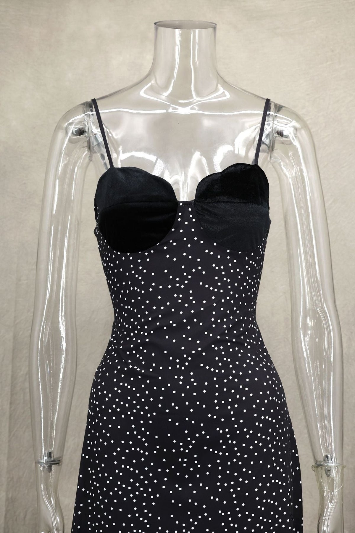 Spaghetti Strap Scalloped Velvet Bust Polka Dot Bodycon Maxi Dress 10
