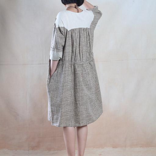 Gathered Neck Grid Check Button-Front Contrast Shoulder Midi Dress 3