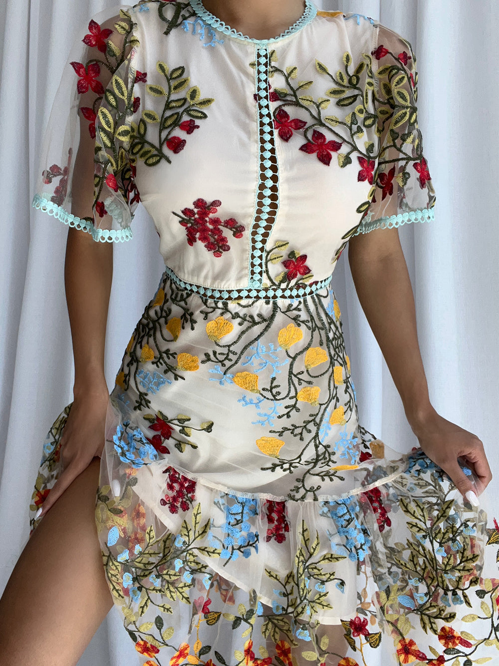 Round Neck Crochet Trim Floral Embroidered Mesh High Slit Midi Dress 9