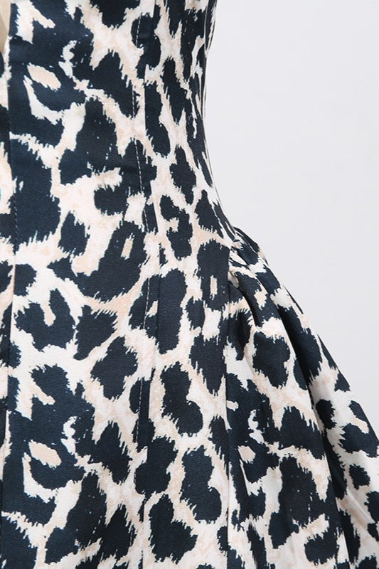 Print Halter Neck Deep V-Neck Fit and Flare Mini Dress 2