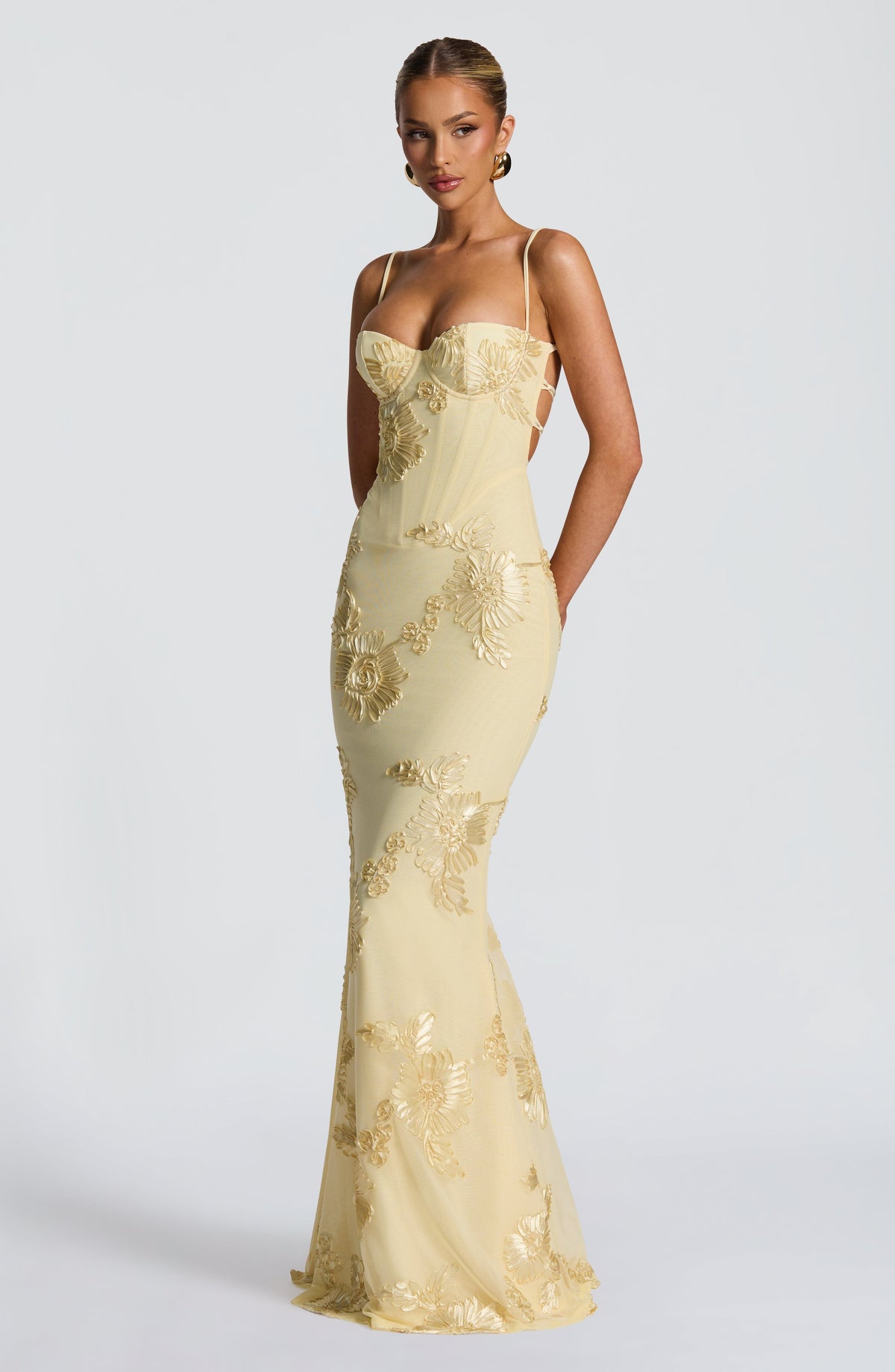 Sweetheart Neck Spaghetti Strap Corset Bodice 3D Floral Applique Mermaid Maxi Gown 4