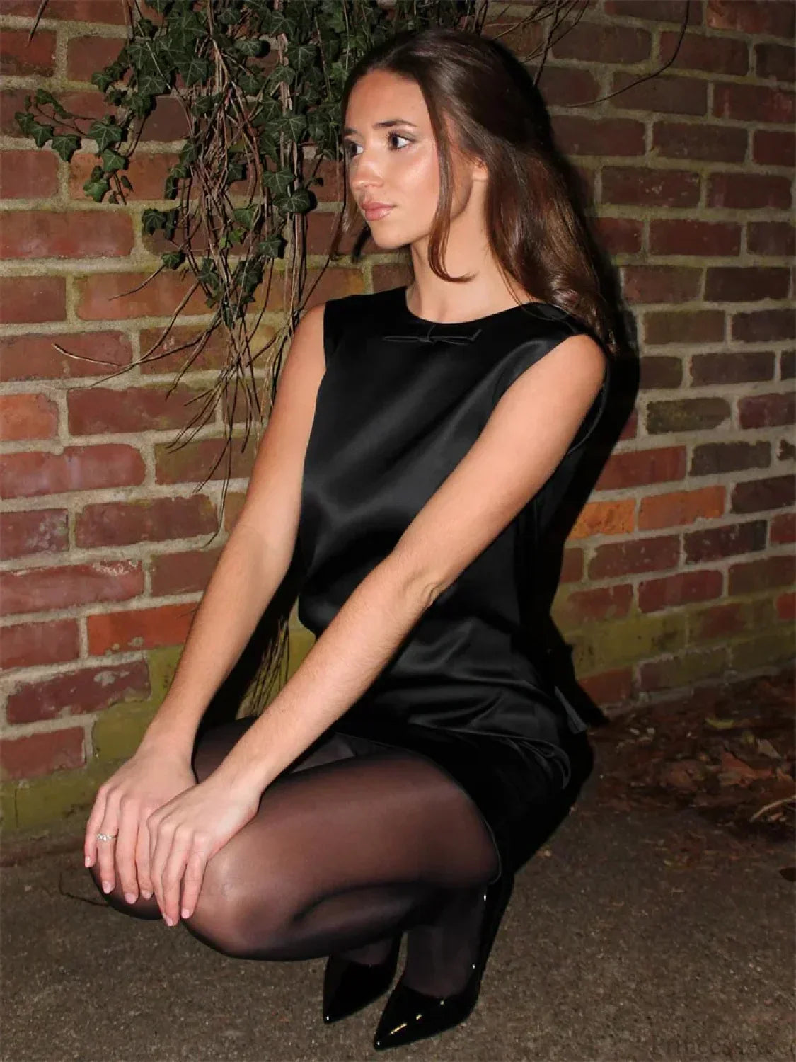 Satin Deep V-Back Bow Detail Sleeveless Bodycon Mini Dress 7