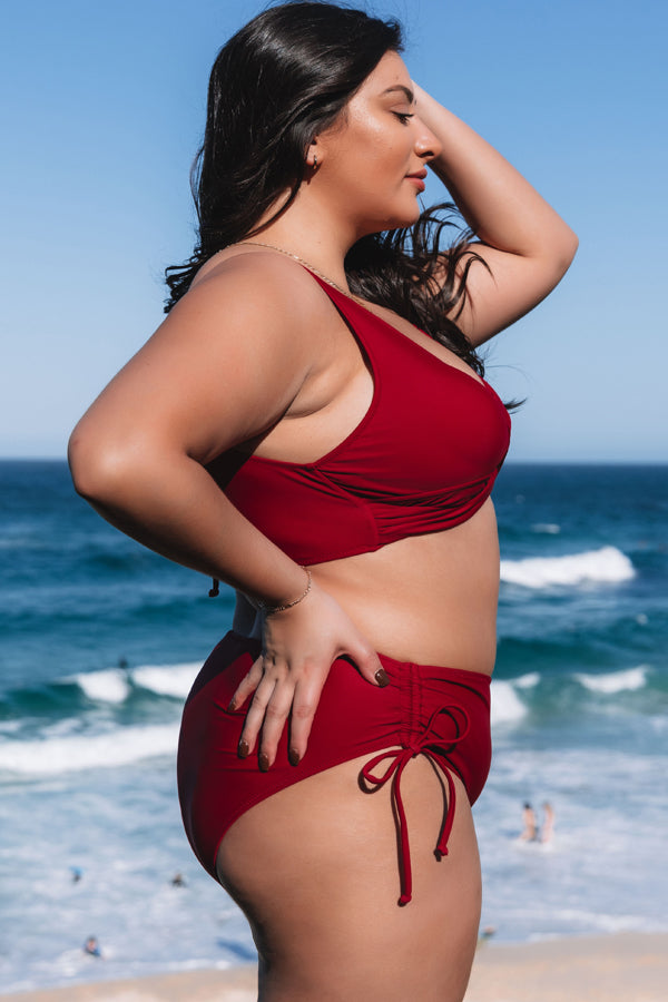Plus Size Twsit Front Solid Color High Waisted Bikini Set