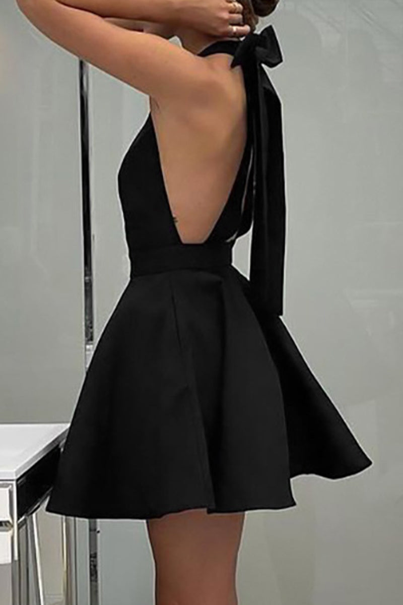 Halter Neck Square Neck Bow Back Fit and Flare Pocket Mini Dress 3