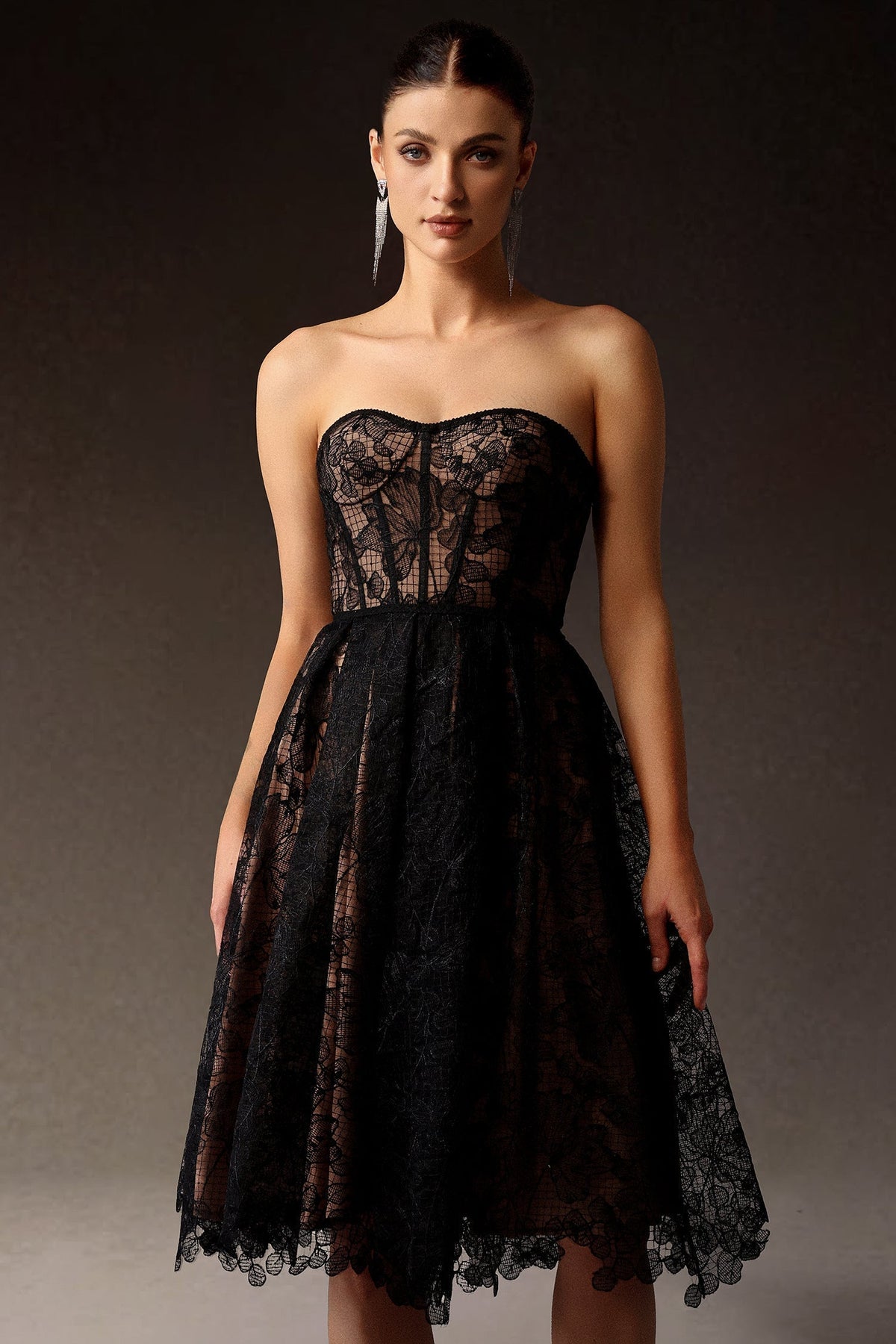 Strapless Lace Corset Sweetheart Scalloped Hem Midi Dress
