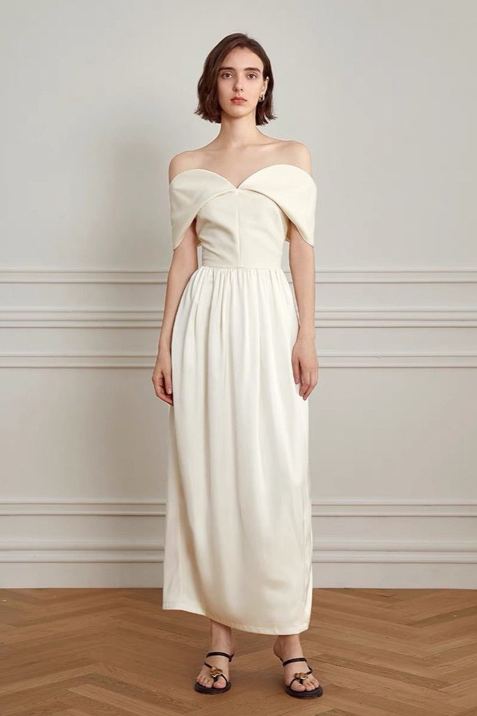 Off the Shoulder Foldover Neckline Pleated A-Line Floor Length Maxi Dress 5