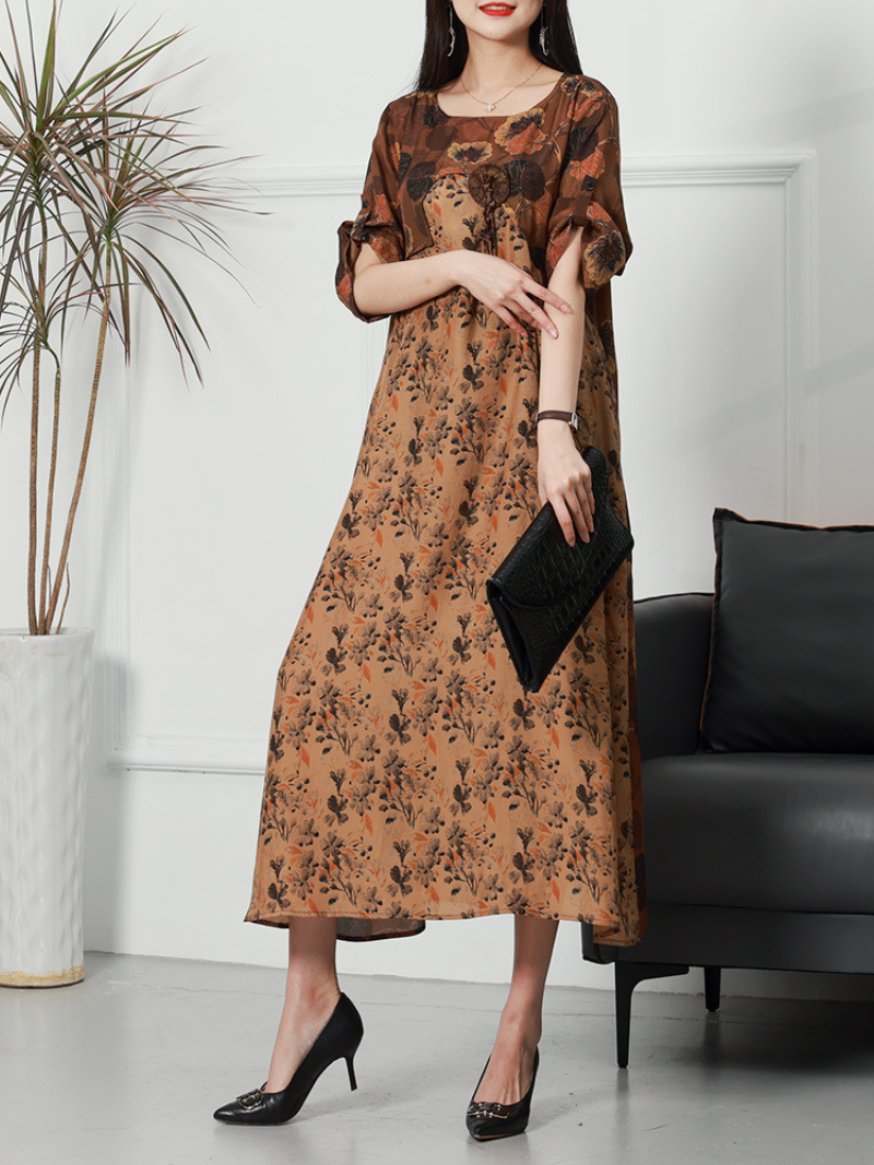 Round Neck Three Quarter Sleeve Floral Print Relaxed Midi Dress