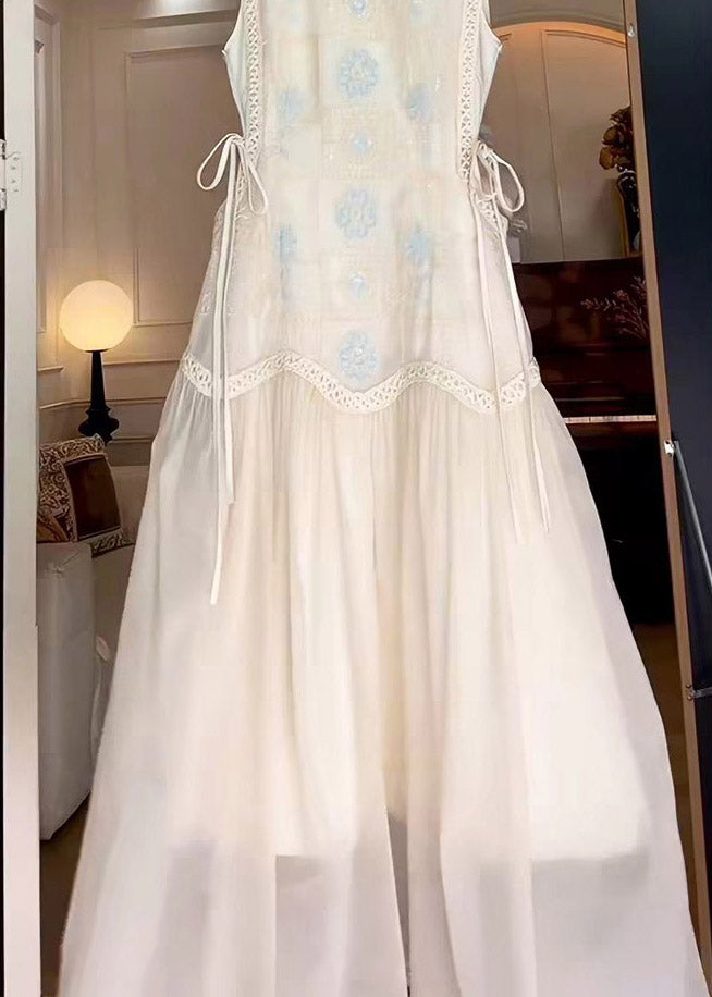 Round Neck Crochet Lace Trim Embroidered Bodice Side-Tie Tulle Maxi Dress 2