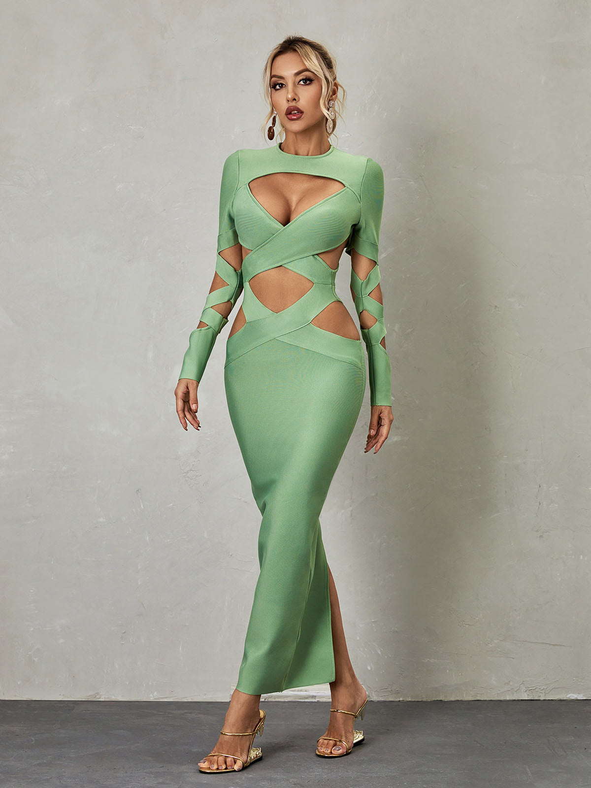 Round Neck Chest Cutout Criss Cross Bandage Maxi Dress
