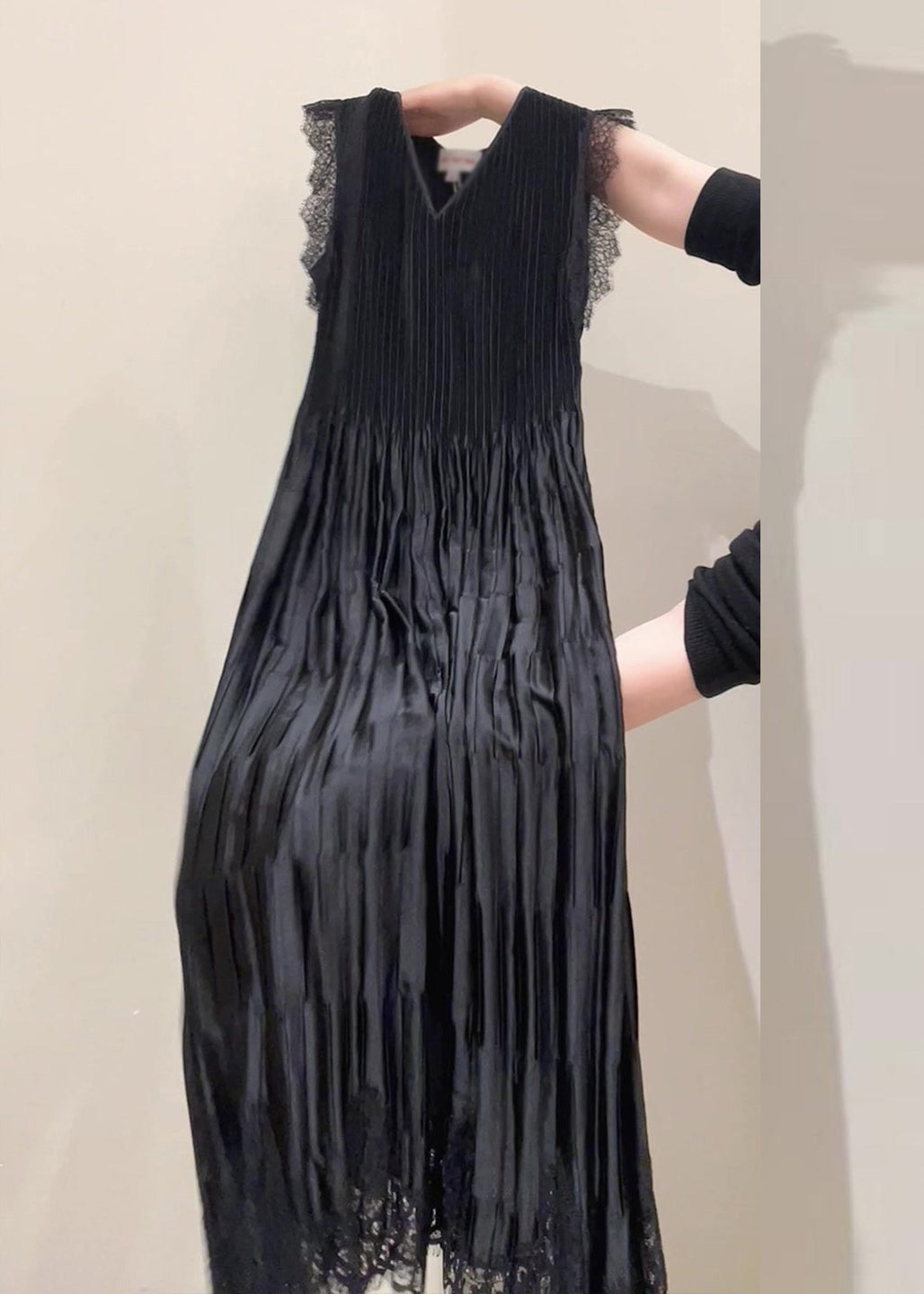 V Neck Lace Cap Sleeve Plisse Pleat A Line Midi Dress 5