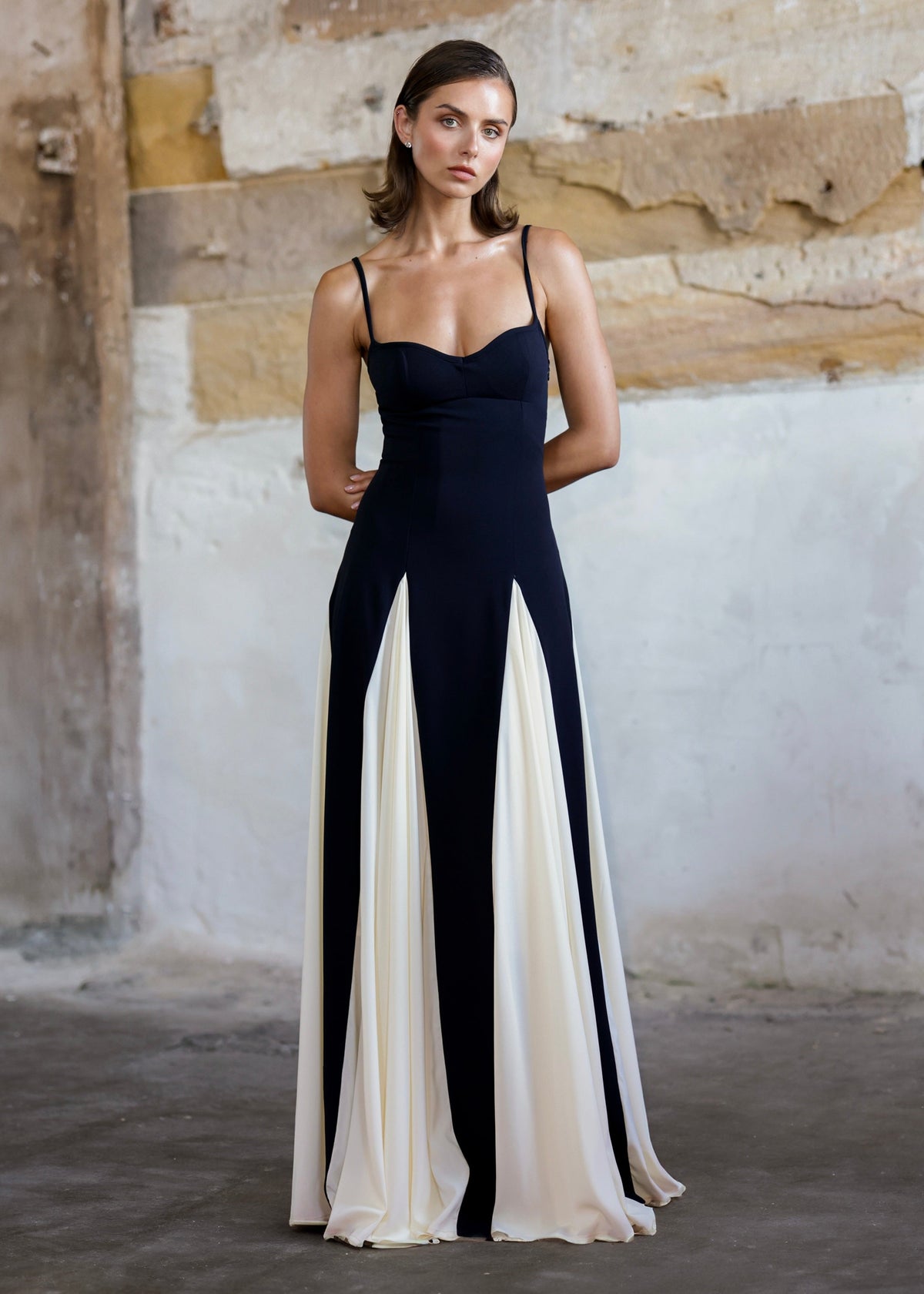 Sweetheart Spaghetti Strap Contrast Pleated Godet Maxi Gown