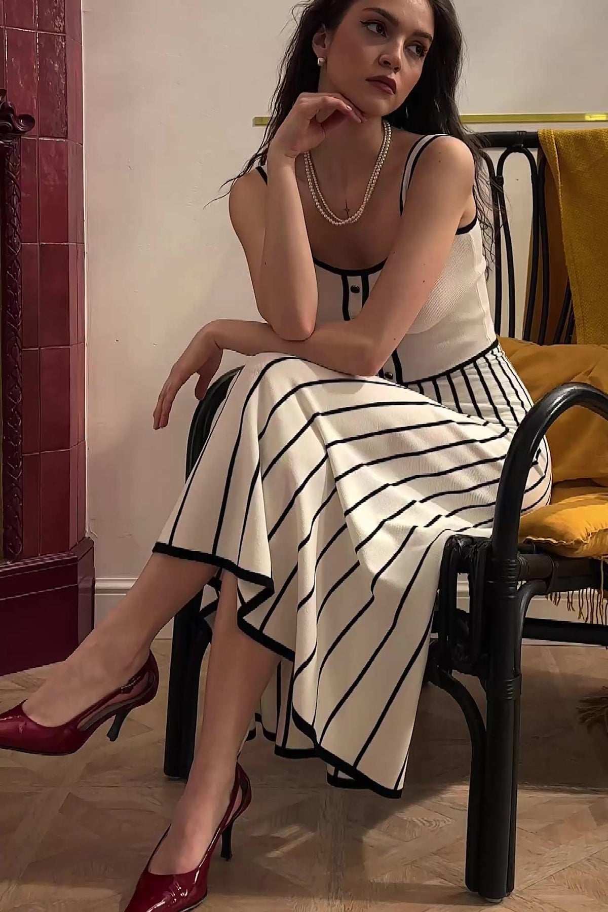 Square Neck Sleeveless Rib Knit Contrast Piping Tiered Midi Dress 3