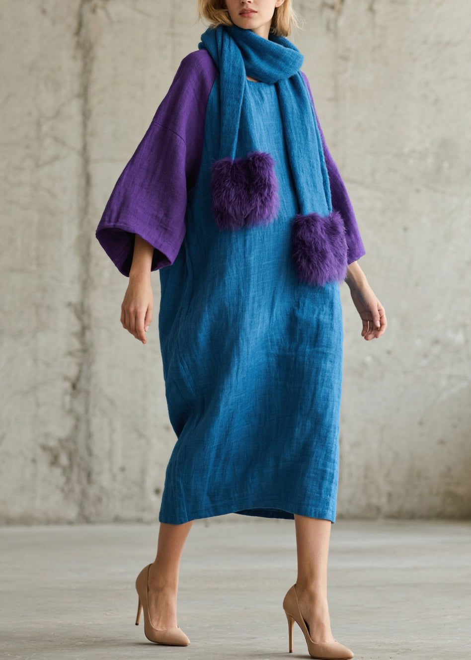 Oversized Linen Colorblock Crew Neck Midi Dress with Faux Fur Pom Scarf 5
