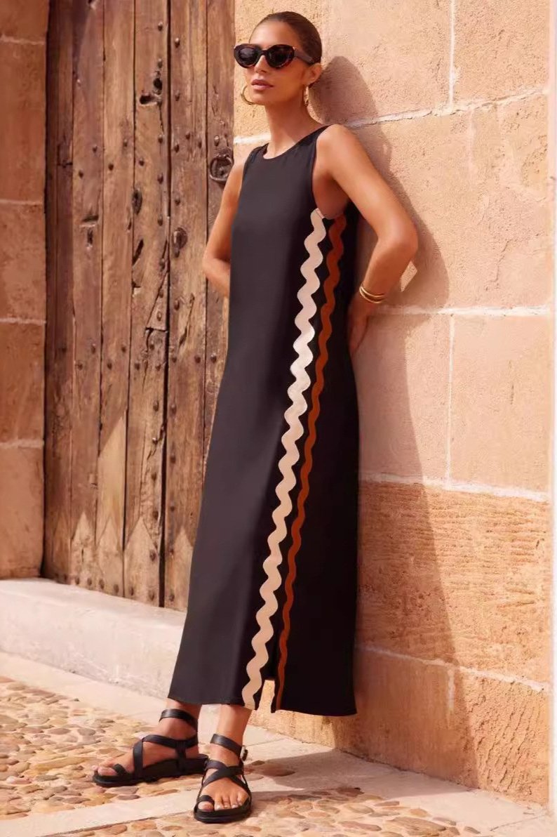 Round Neck Sleeveless Scalloped Side Panel A-Line Midi Dress 9