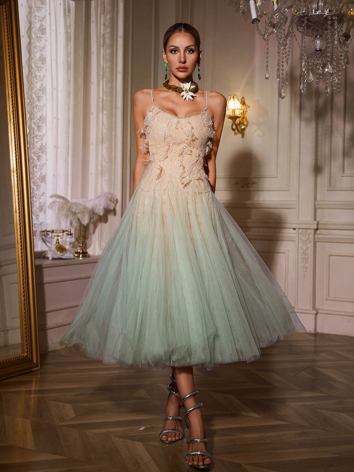 Sweetheart Spaghetti Strap 3D Lace Applique Ombre Tulle Midi Dress
