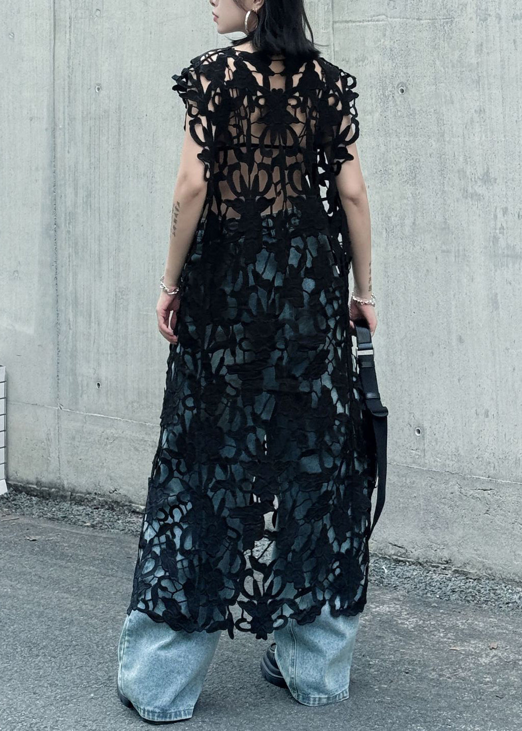 Round Neck Floral Cutout Lace Asymmetrical Hem Sleeveless Longline Dress 4